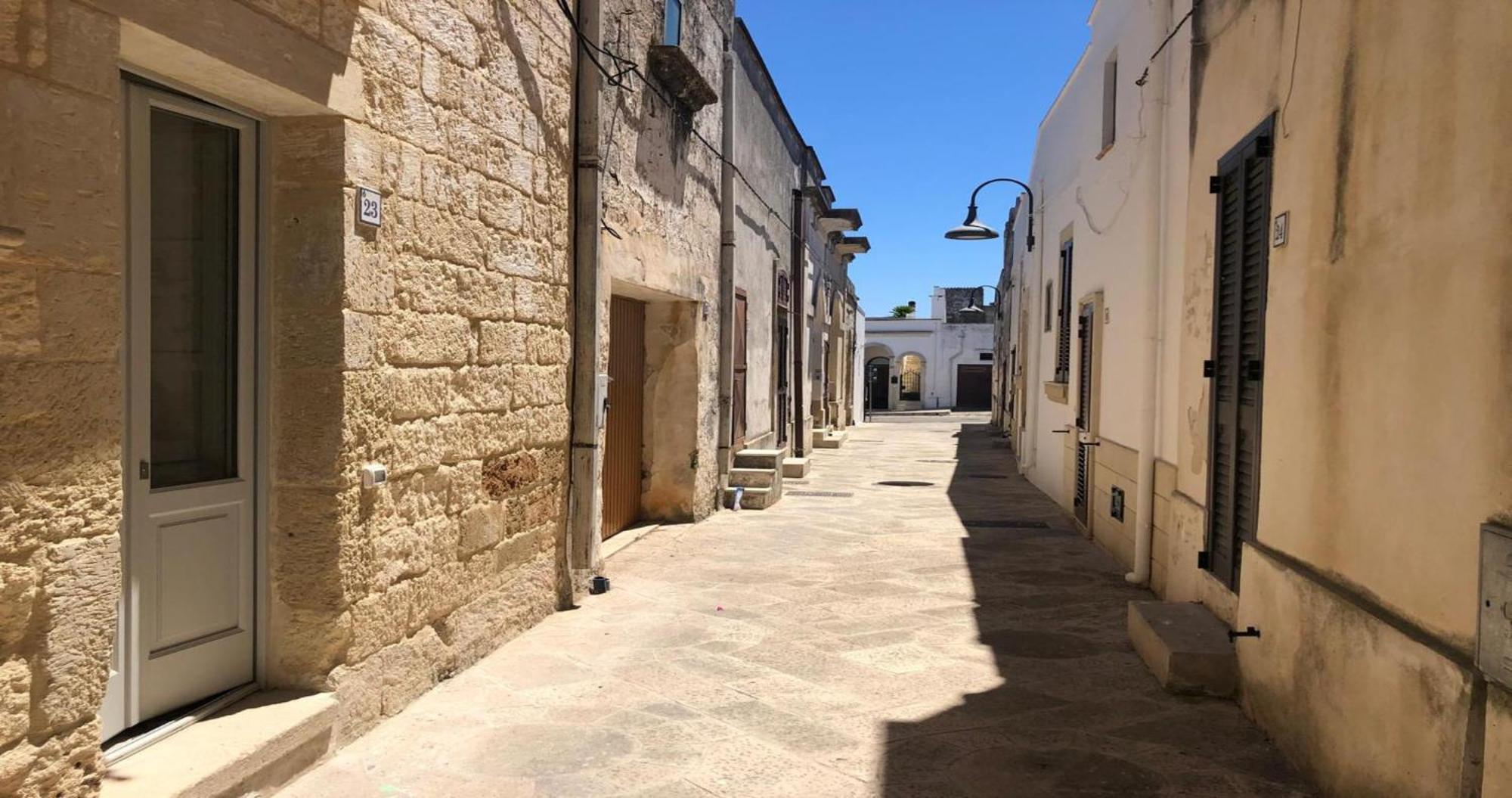 Odegos Monolocali Vico Sant'Antonio Villa Carpignano Salentino Luaran gambar