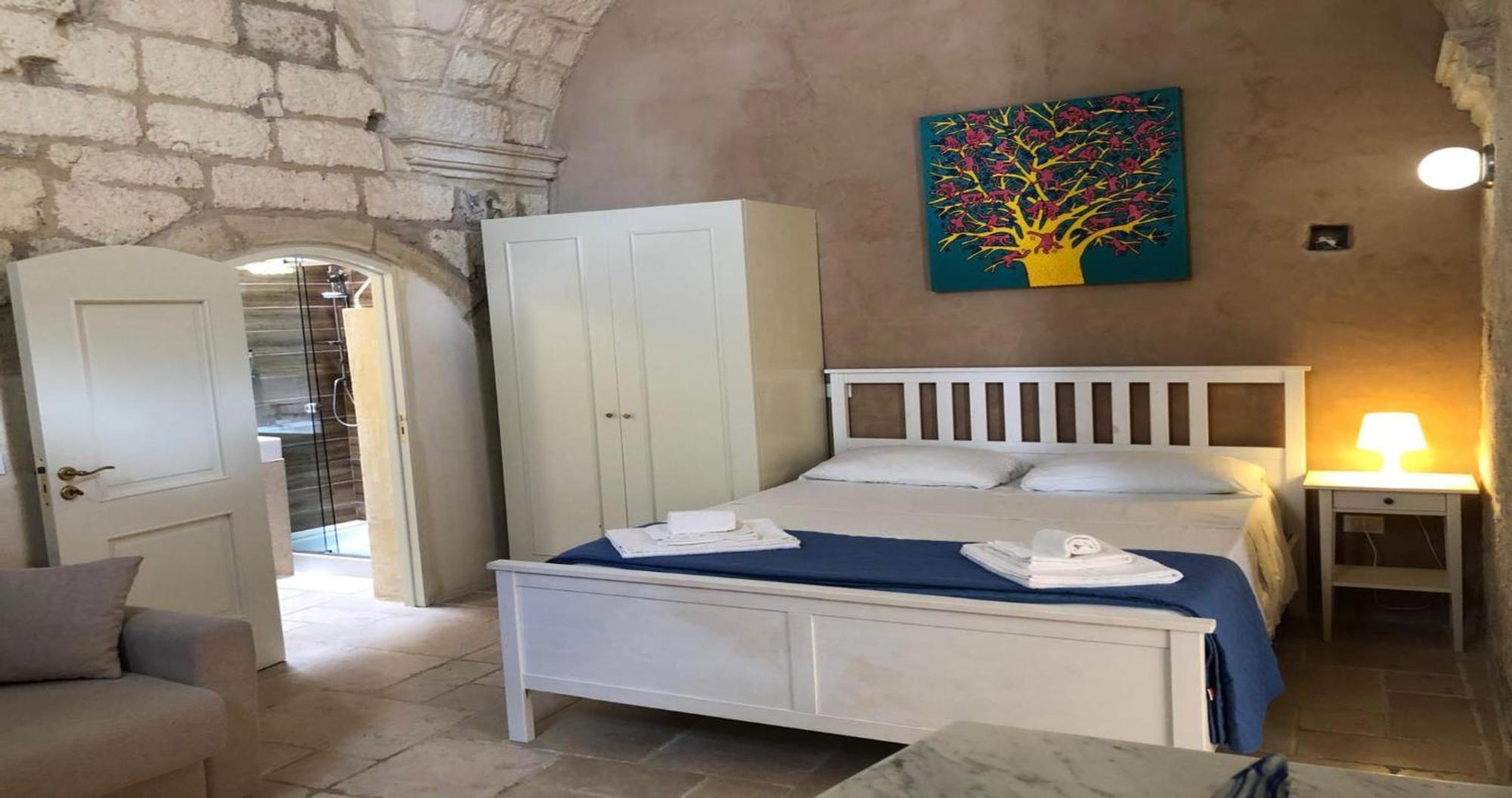 Odegos Monolocali Vico Sant'Antonio Villa Carpignano Salentino Luaran gambar
